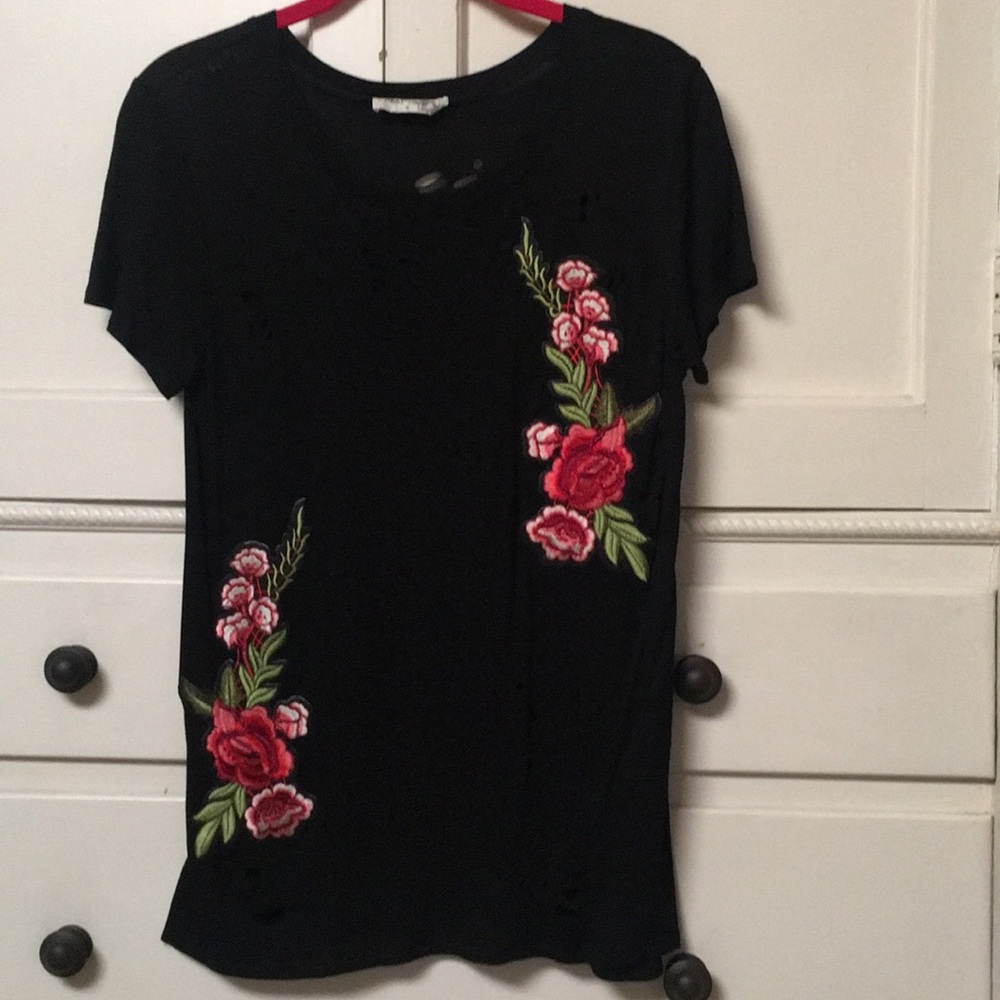 Ripped design, floral embroidery tee